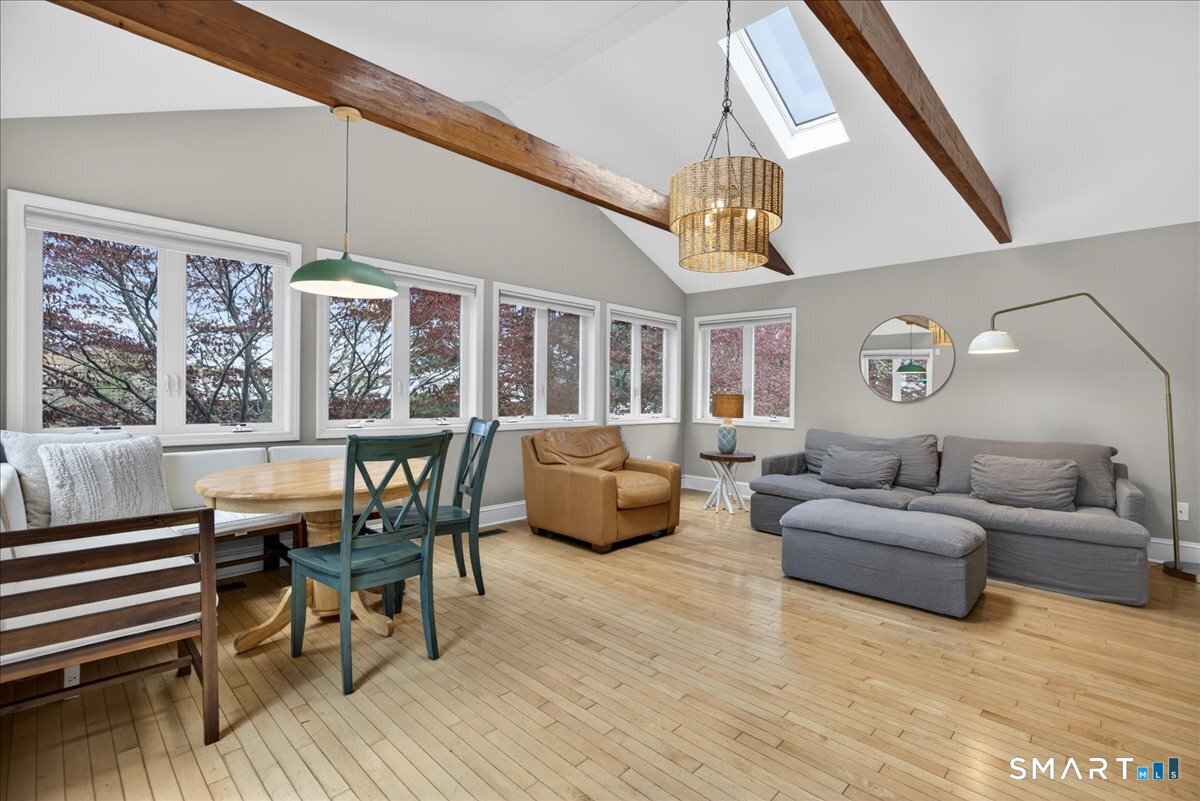 203 Burroughs Road Fairfield, CT 06824 - Photo 7 of 31