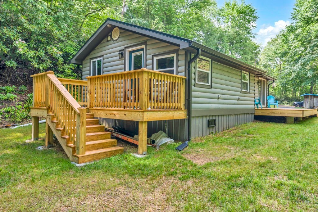166 Charlie Hicks Road Banner Elk, NC 28604 - Photo 1 of 38
