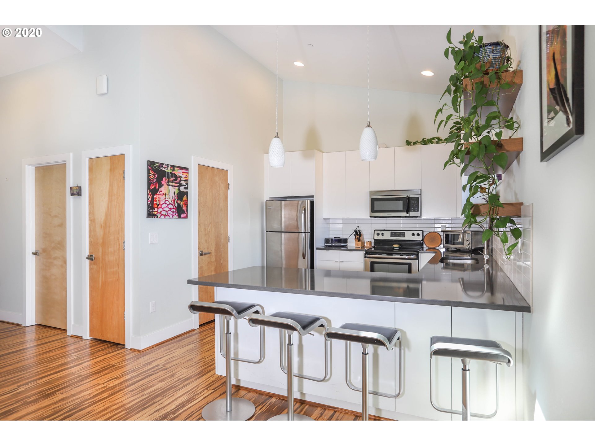 6822 Southeast 45th Avenue, Unit B Portland, OR 97206 - Photo 8 of 23