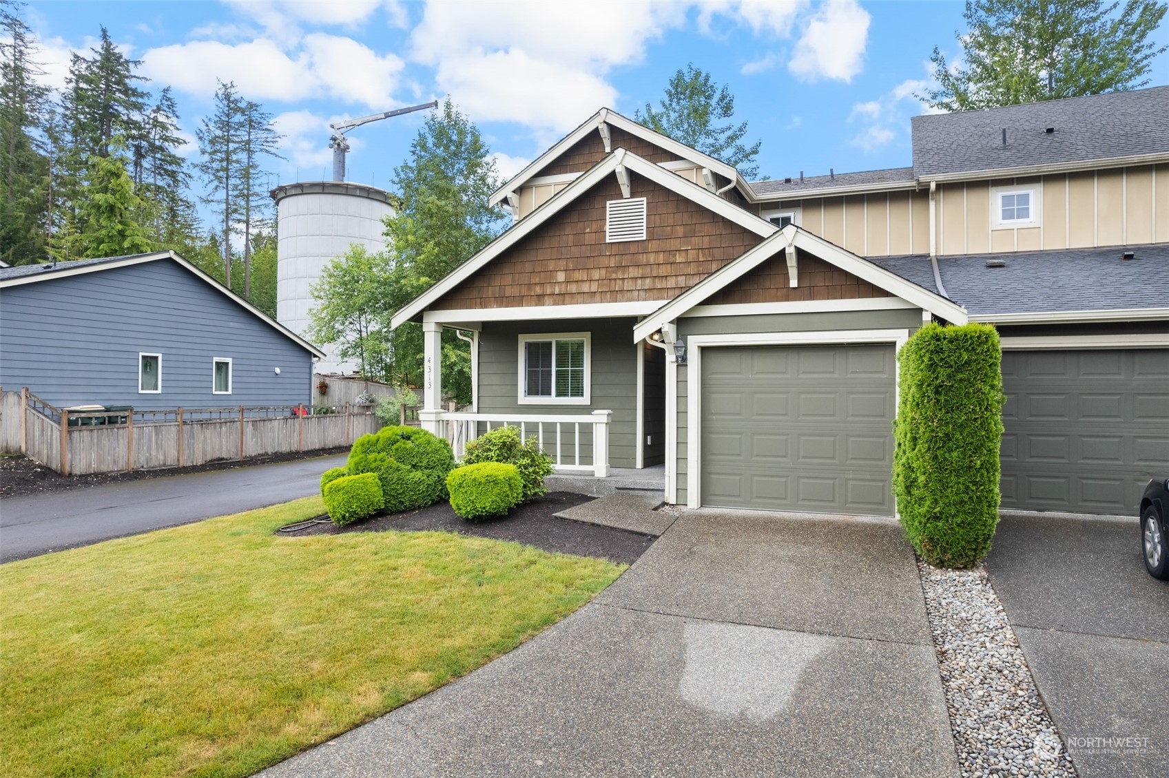4313 Roxanna Loop Southeast Lacey, WA 98503 - Photo 3 of 30 Gallery Image 3