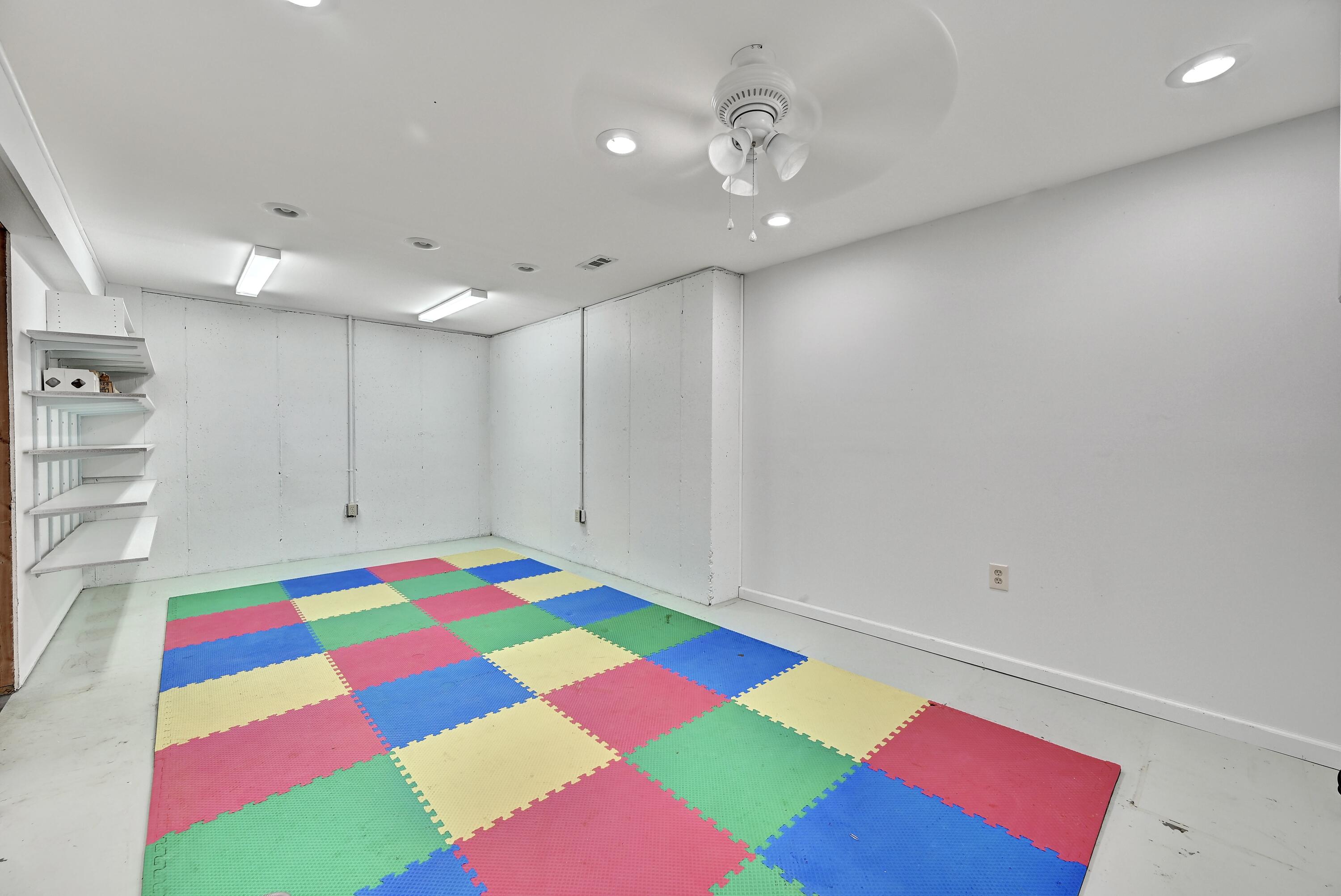 10438 East Bend Road Union, KY 41091 - Photo 21 of 28 DSC_8774_5_6_7_8Interior01