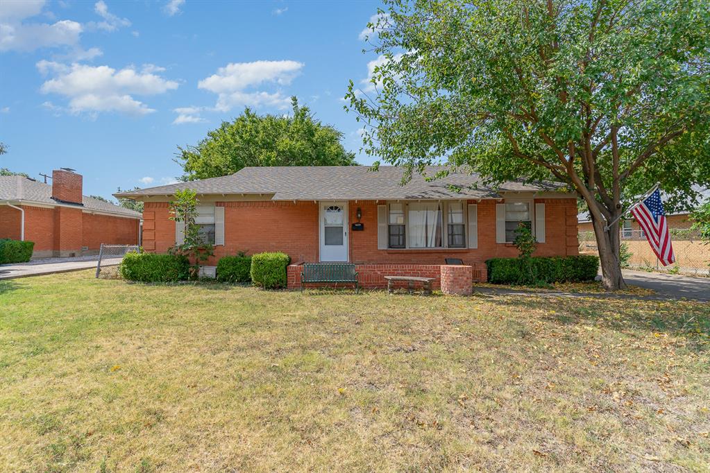 804 Haggard Street Plano, TX 75074 - Photo 1 of 1 a house view with a garden space