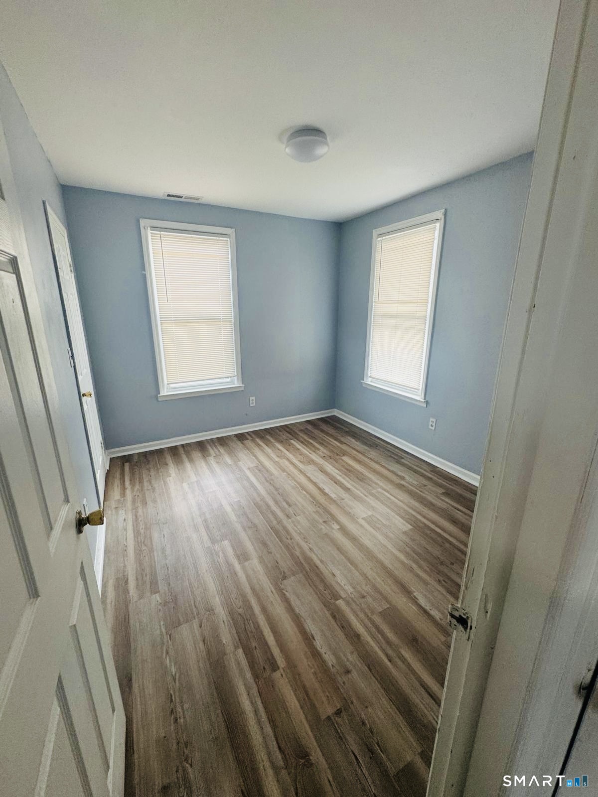 227 Newfield Avenue Bridgeport, CT 06607 - Photo 13 of 16