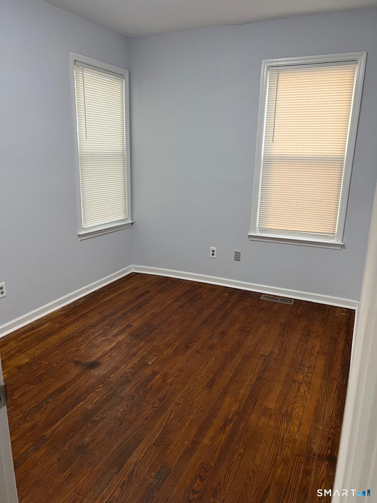 227 Newfield Avenue Bridgeport, CT 06607 - Photo 7 of 15