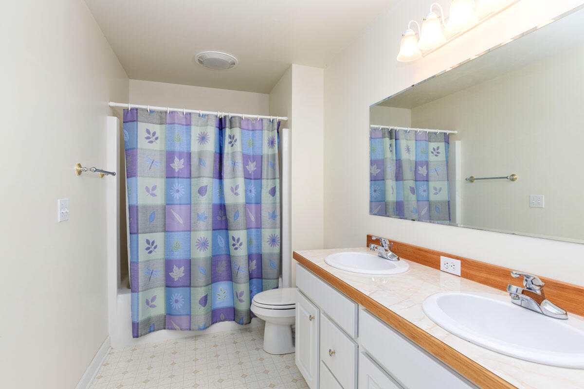 8296 Golfside Drive Jenison, MI 49428 - Photo 33 of 39 lower level full bath