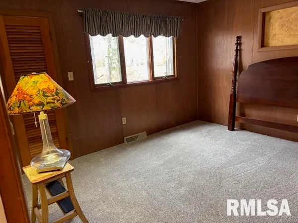 $248,900 | 15296 Magnolia, Girard, IL 62640