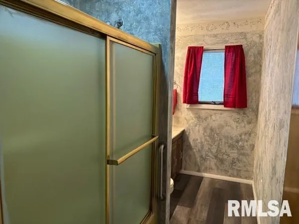 $248,900 | 15296 Magnolia, Girard, IL 62640