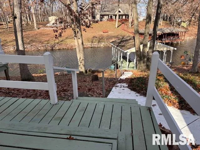 $264,500 | 15296 Magnolia, Girard, IL 62640