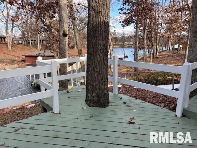 $264,500 | 15296 Magnolia, Girard, IL 62640