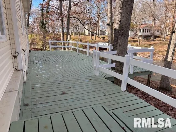 $248,900 | 15296 Magnolia, Girard, IL 62640