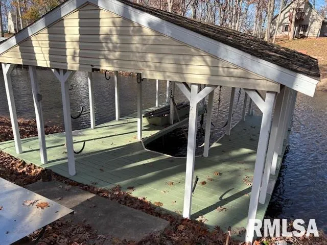 $259,900 | 15296 Magnolia, Girard, IL 62640