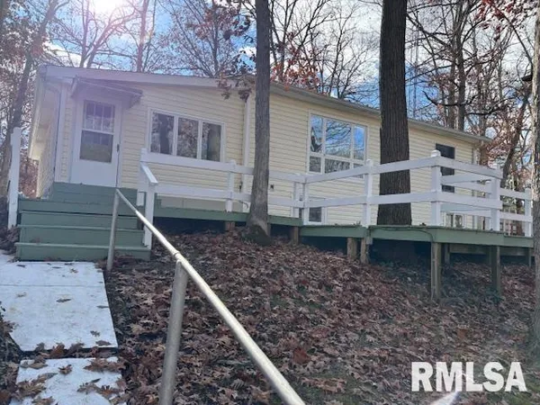 $248,900 | 15296 Magnolia, Girard, IL 62640