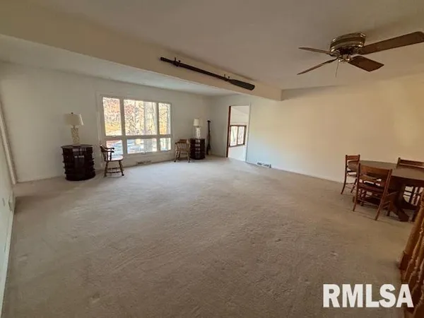 $248,900 | 15296 Magnolia, Girard, IL 62640