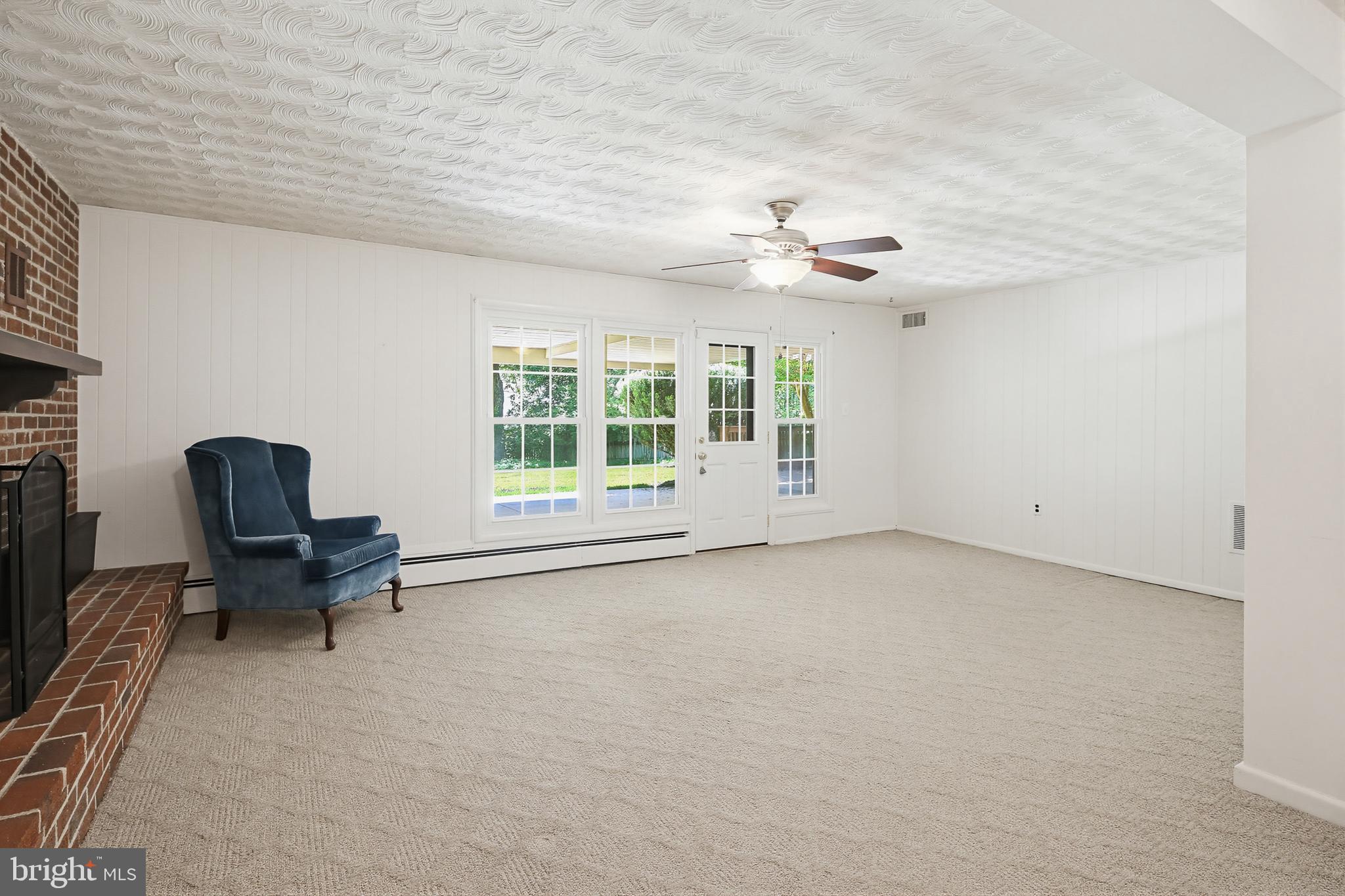 504 Waterford Road Silver Spring, MD 20901 - Photo 38 of 61 Family room
