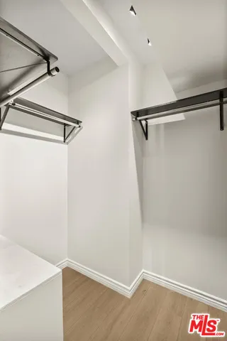 $8,000 | 1326 Londonderry View Drive, Unit 4, Los Angeles, CA 90069