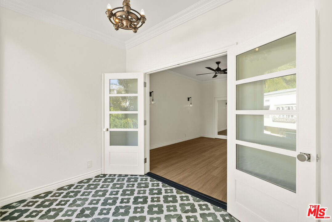 1326 Londonderry View Drive, Unit 4 Los Angeles, CA 90069 - Photo 26 of 29 a view of an empty room