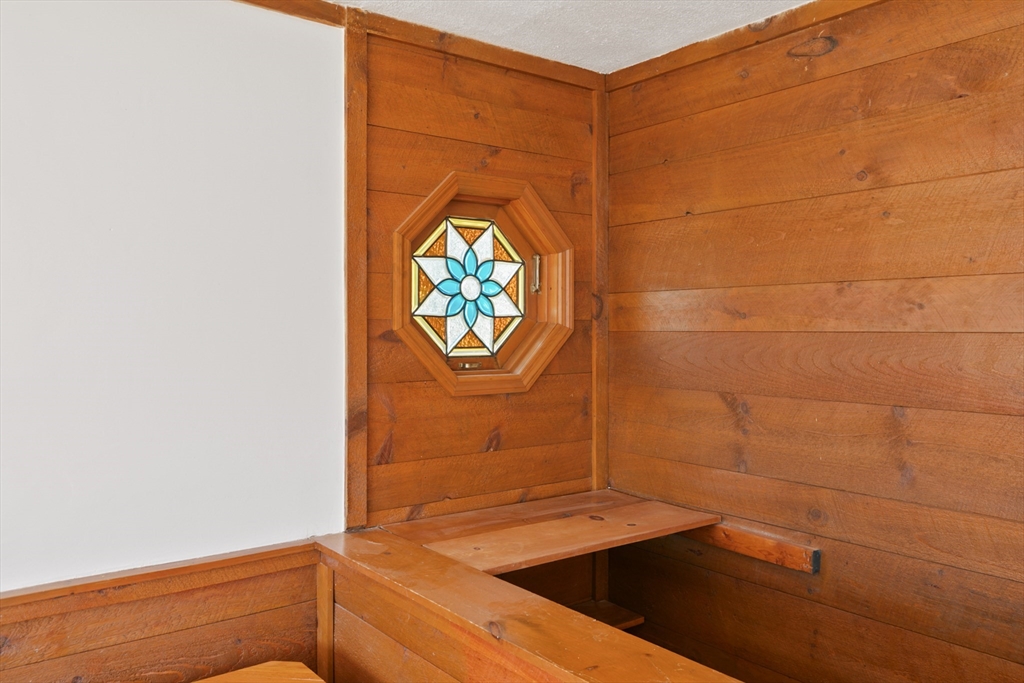 60 Park Road Charlton, MA 01507 - Photo 8 of 30