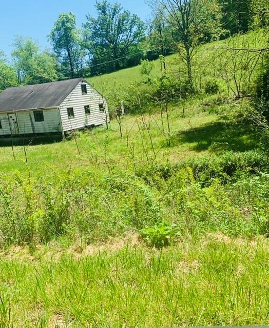 142 Friend Road Washington, PA 15301 - Photo 2 of 16