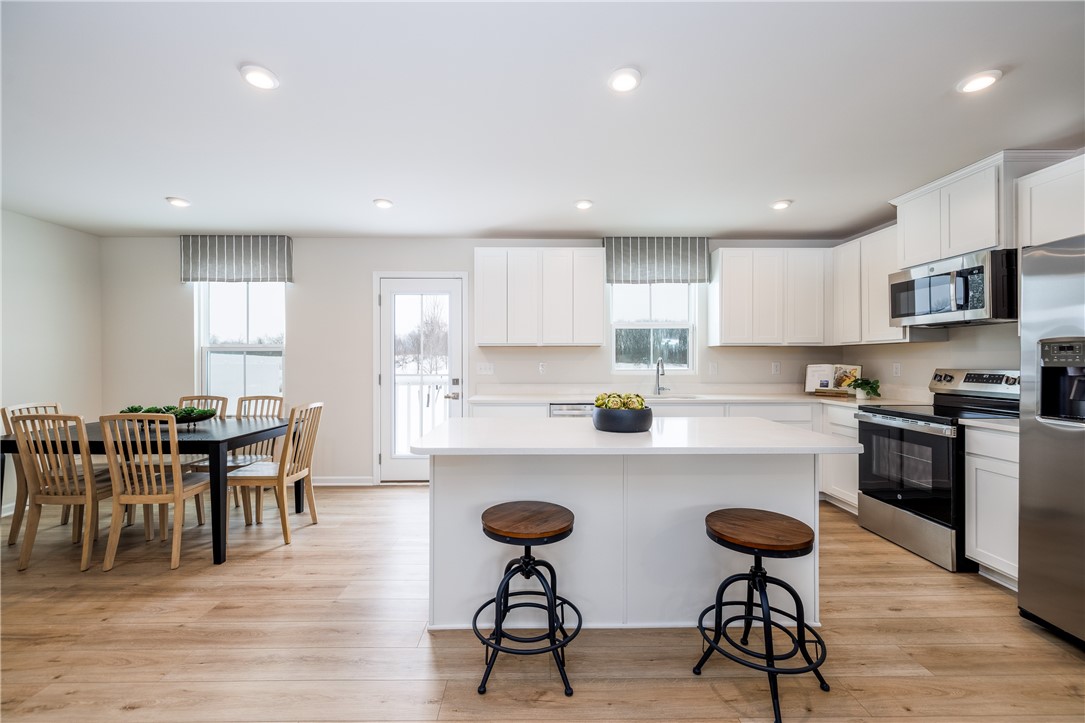 257 Nevins Road Henrietta, NY 14467 - Photo 11 of 39 Kitchen