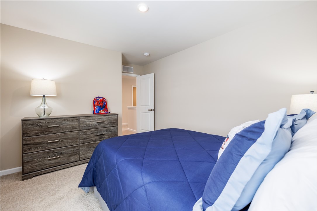 257 Nevins Road Henrietta, NY 14467 - Photo 32 of 39 Bedroom 3