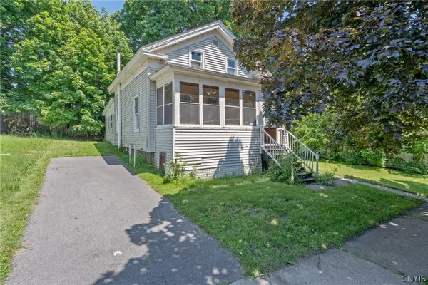 $89,000 | 213 East 2nd Street, Oswego, NY 13126