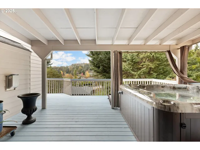 a view of outdoor space yard deck and patio