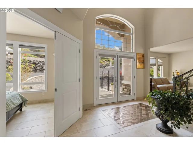 a view of entryway and hall