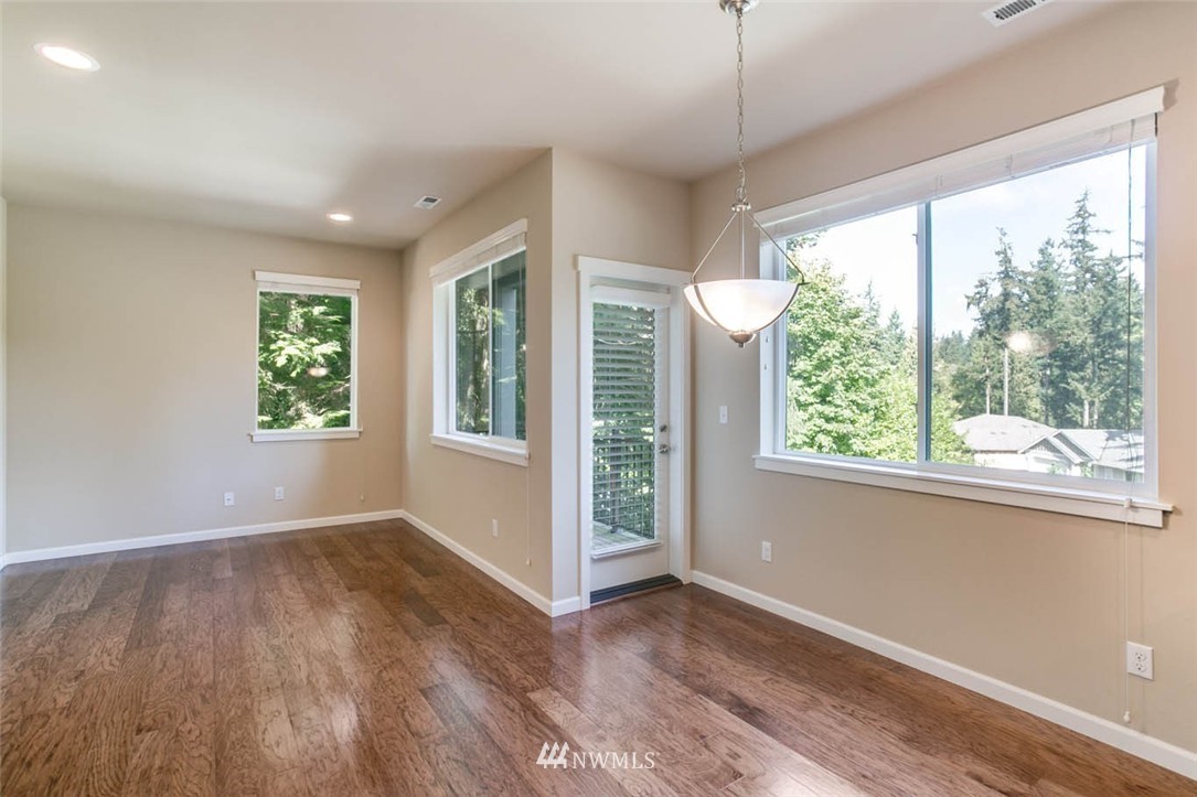 1517 Pierce Avenue Northeast Renton, WA 98056 - Photo 7 of 20 Gallery Image 7