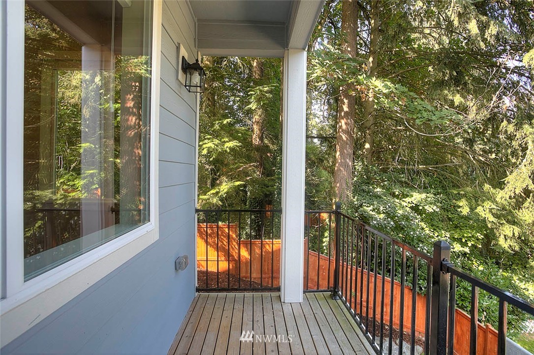 1517 Pierce Avenue Northeast Renton, WA 98056 - Photo 8 of 20 Gallery Image 8