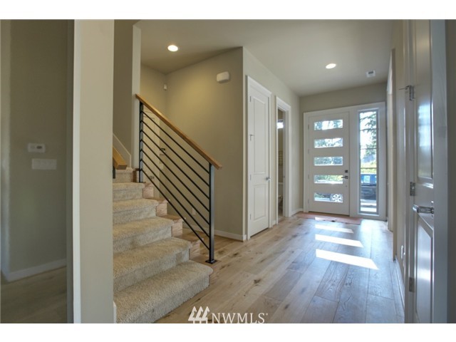 671 Pierce Place Northeast Renton, WA 98056 - Photo 2 of 20