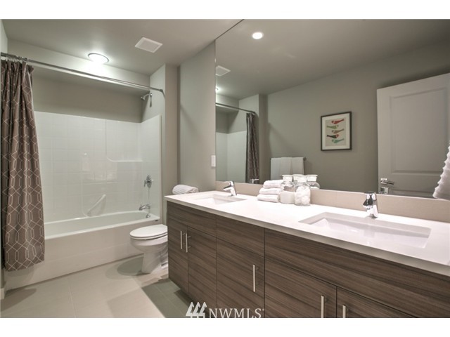 671 Pierce Place Northeast Renton, WA 98056 - Photo 11 of 20