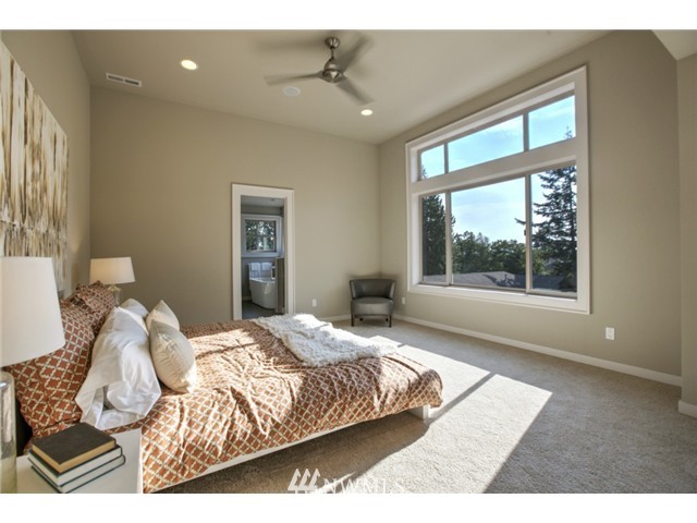 671 Pierce Place Northeast Renton, WA 98056 - Photo 13 of 20