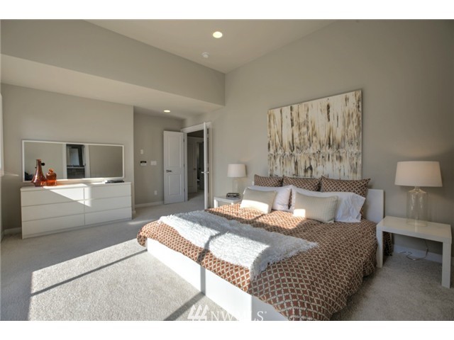671 Pierce Place Northeast Renton, WA 98056 - Photo 14 of 20