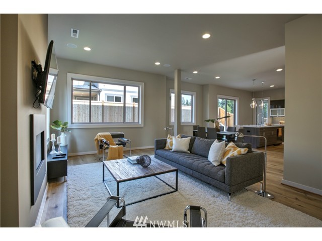 671 Pierce Place Northeast Renton, WA 98056 - Photo 9 of 20