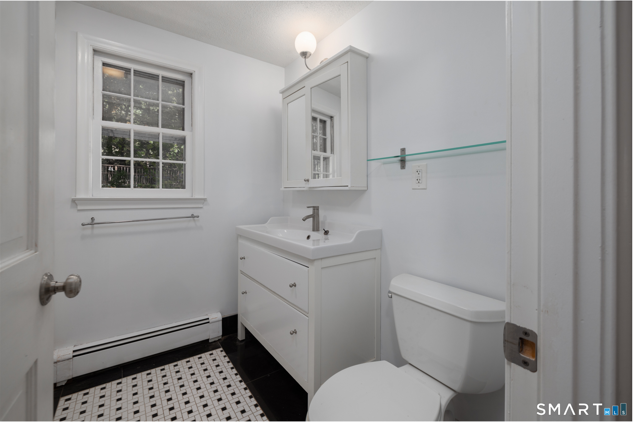 21 Saddle Ridge Drive Simsbury, CT 06092 - Photo 24 of 35 Gallery Image 24