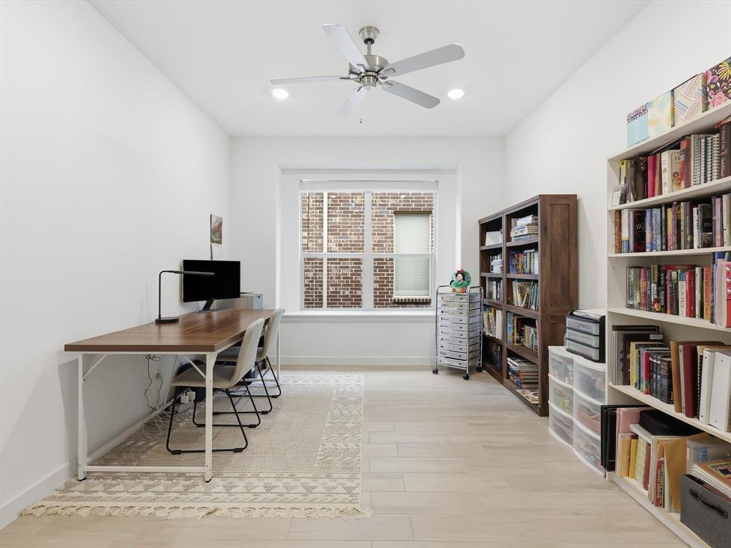 541 Breeds Hl Road Little Elm, TX 75068 - Photo 21 of 29