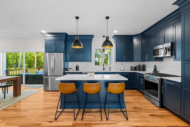 $1,100,000 | 26 Timber Crest Drive, Medway, MA 02053