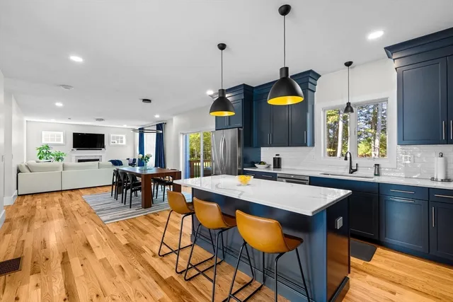 $1,100,000 | 26 Timber Crest Drive, Medway, MA 02053