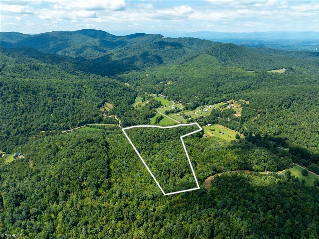 1960 Rich Mountain Road Morganton, NC 28655 - Photo 11 of 41