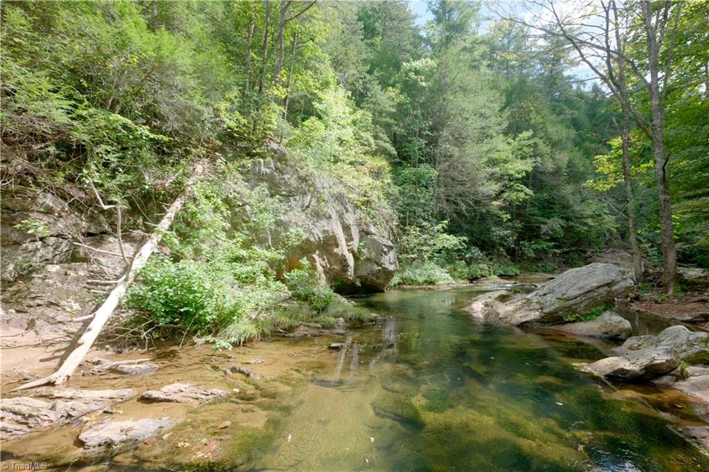 1960 Rich Mountain Road Morganton, NC 28655 - Photo 33 of 41