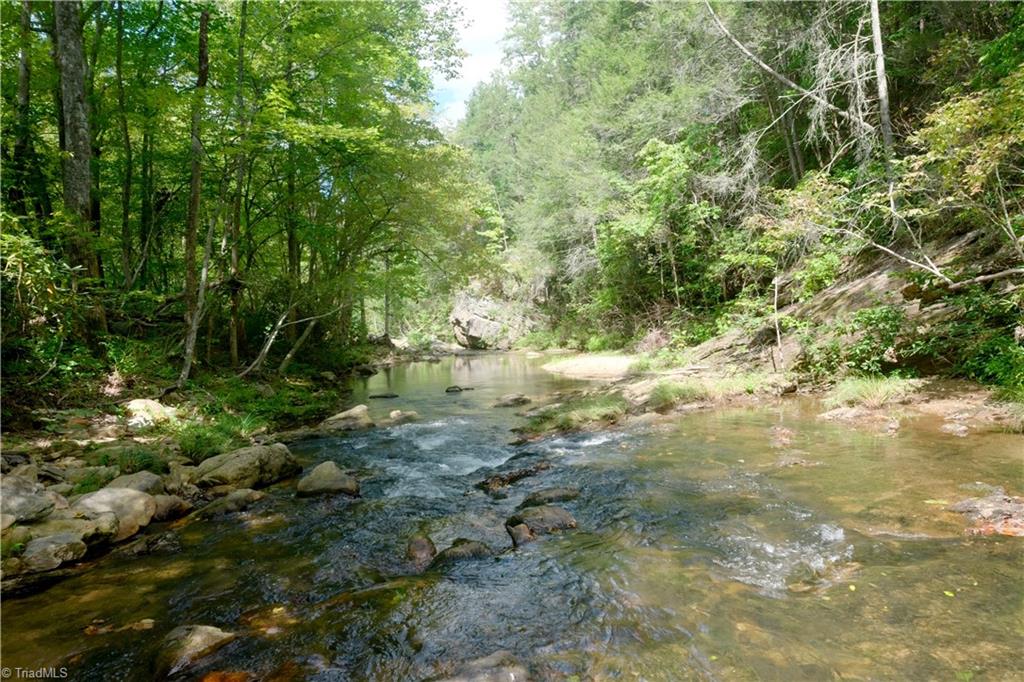 1960 Rich Mountain Road Morganton, NC 28655 - Photo 35 of 41