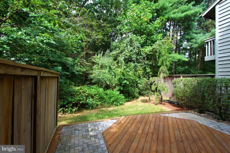 1894 Winterport Cluster Reston, VA 20191 - Photo 14 of 30 View