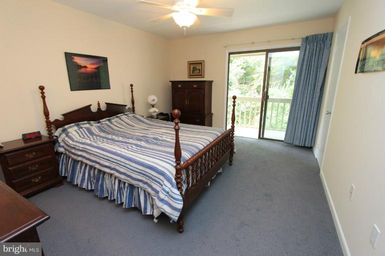 1894 Winterport Cluster Reston, VA 20191 - Photo 27 of 30 Bedroom (Master)