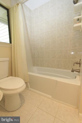 1894 Winterport Cluster Reston, VA 20191 - Photo 7 of 30 Bath (Master)