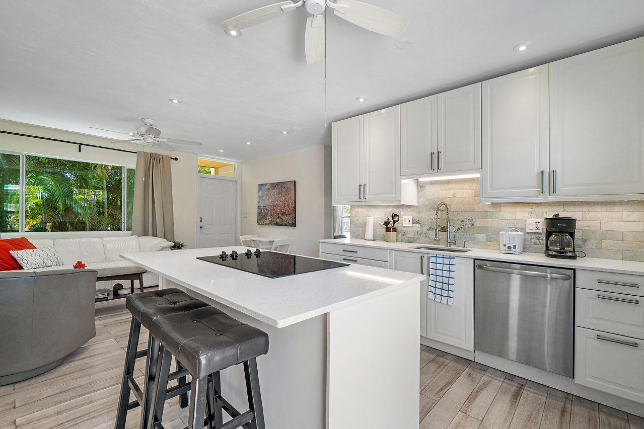 489 Kingsbridge Street Boca Raton, FL 33487 - Photo 12 of 25 013-489KingsbridgeSt-BocaRaton-FL-small