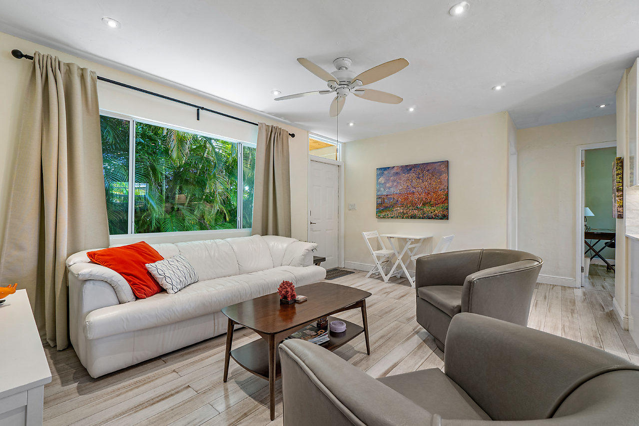 489 Kingsbridge Street Boca Raton, FL 33487 - Photo 9 of 25 009-489KingsbridgeSt-BocaRaton-FL-small