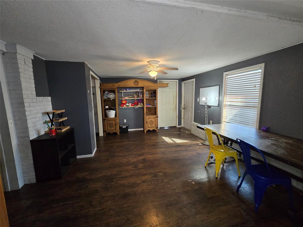 201 Robin Way Mount Vernon, TX 75457 - Photo 25 of 28 a room with furniture and window