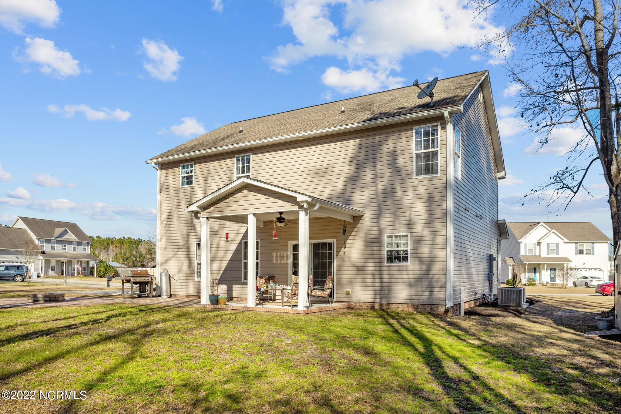 221 Rudolph Lane Hubert, NC 28539 - Photo 17 of 49 2-web-or-mls-DSC05325
