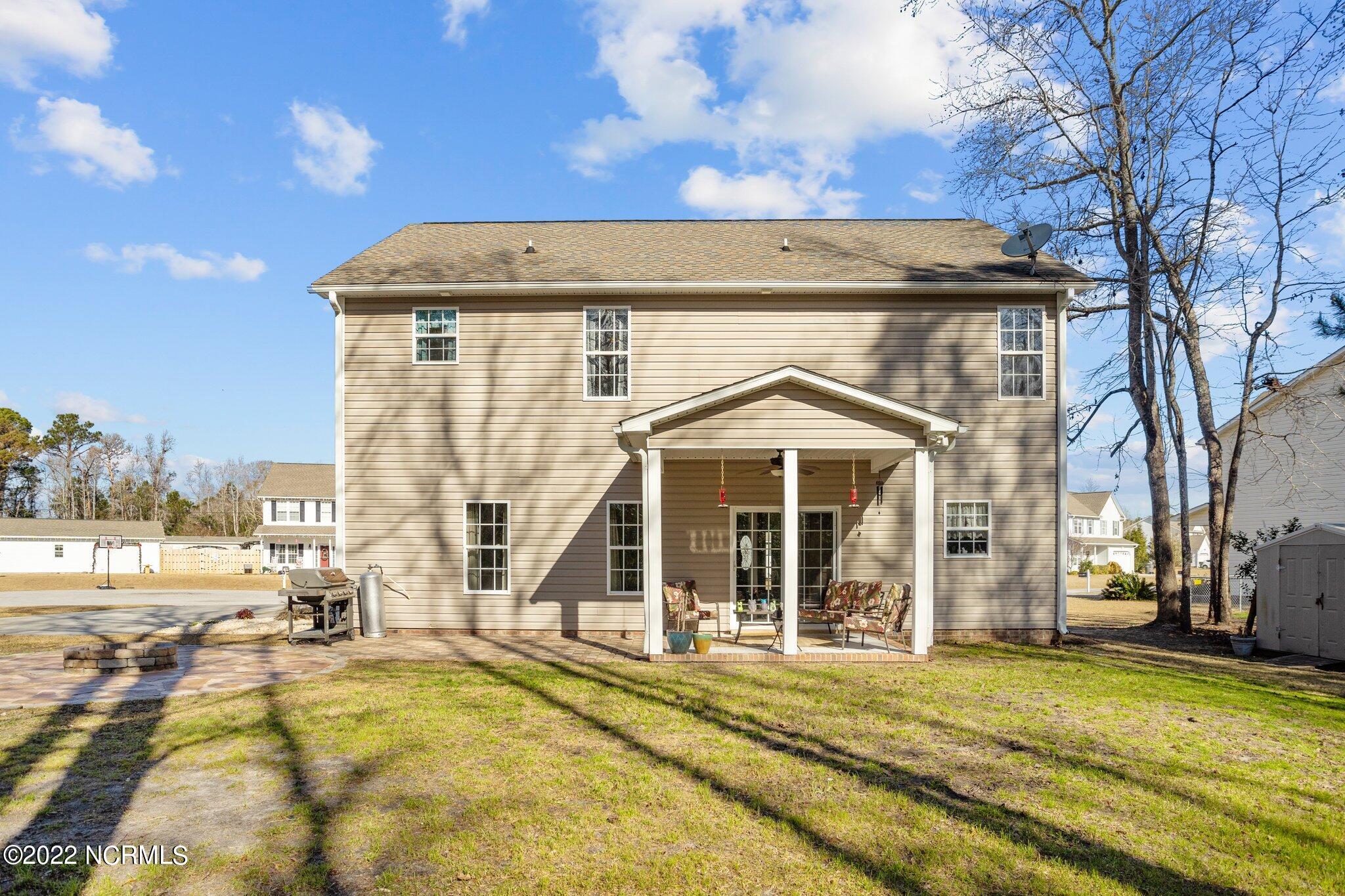 221 Rudolph Lane Hubert, NC 28539 - Photo 18 of 49 3-web-or-mls-DSC05324