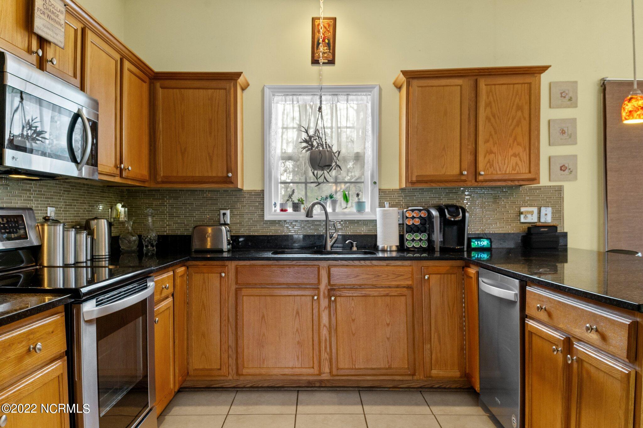 221 Rudolph Lane Hubert, NC 28539 - Photo 25 of 49 45-web-or-mls-DSC05487